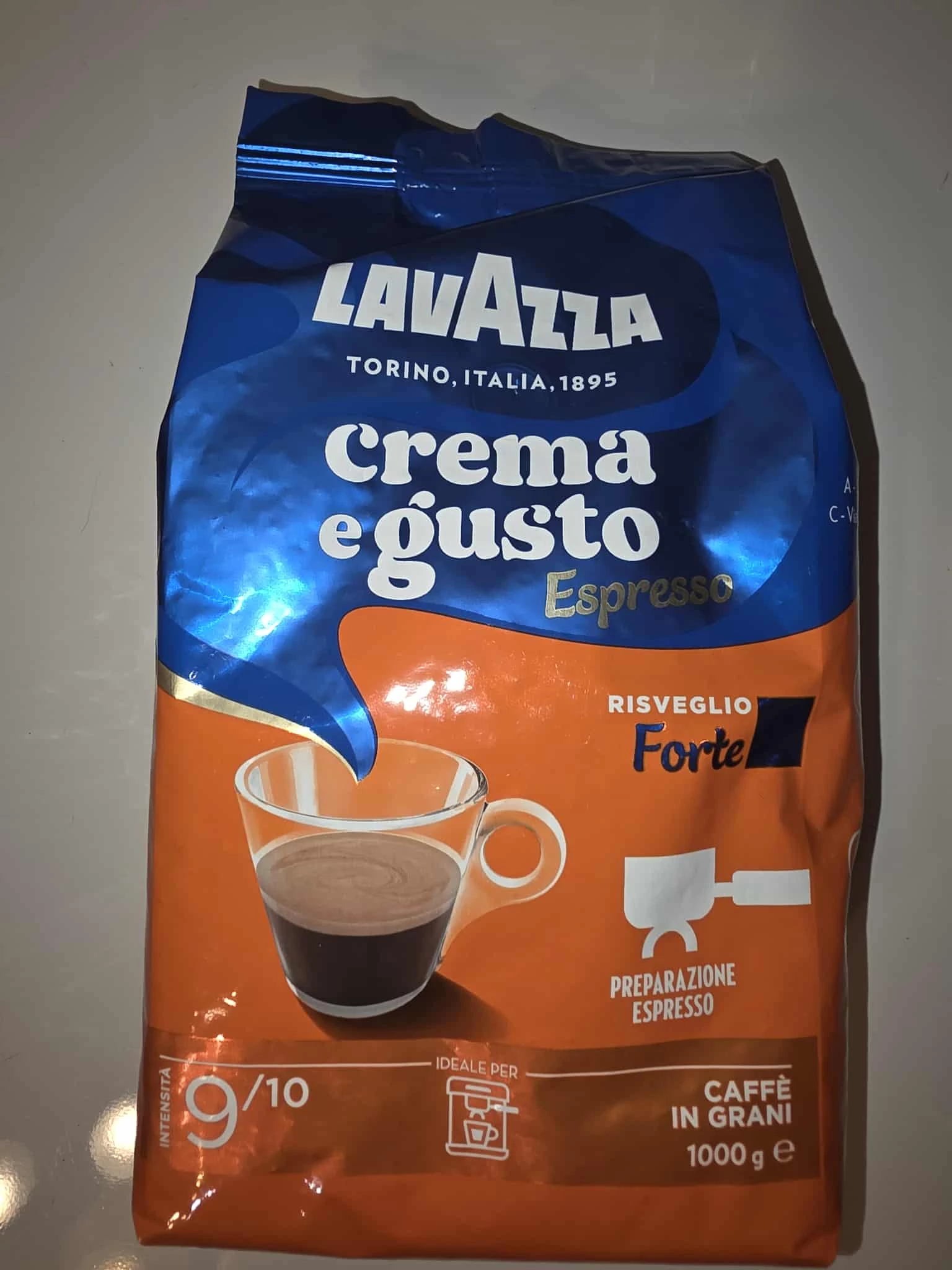 Lavazza Crema e Gusto Forte szemes 1kg